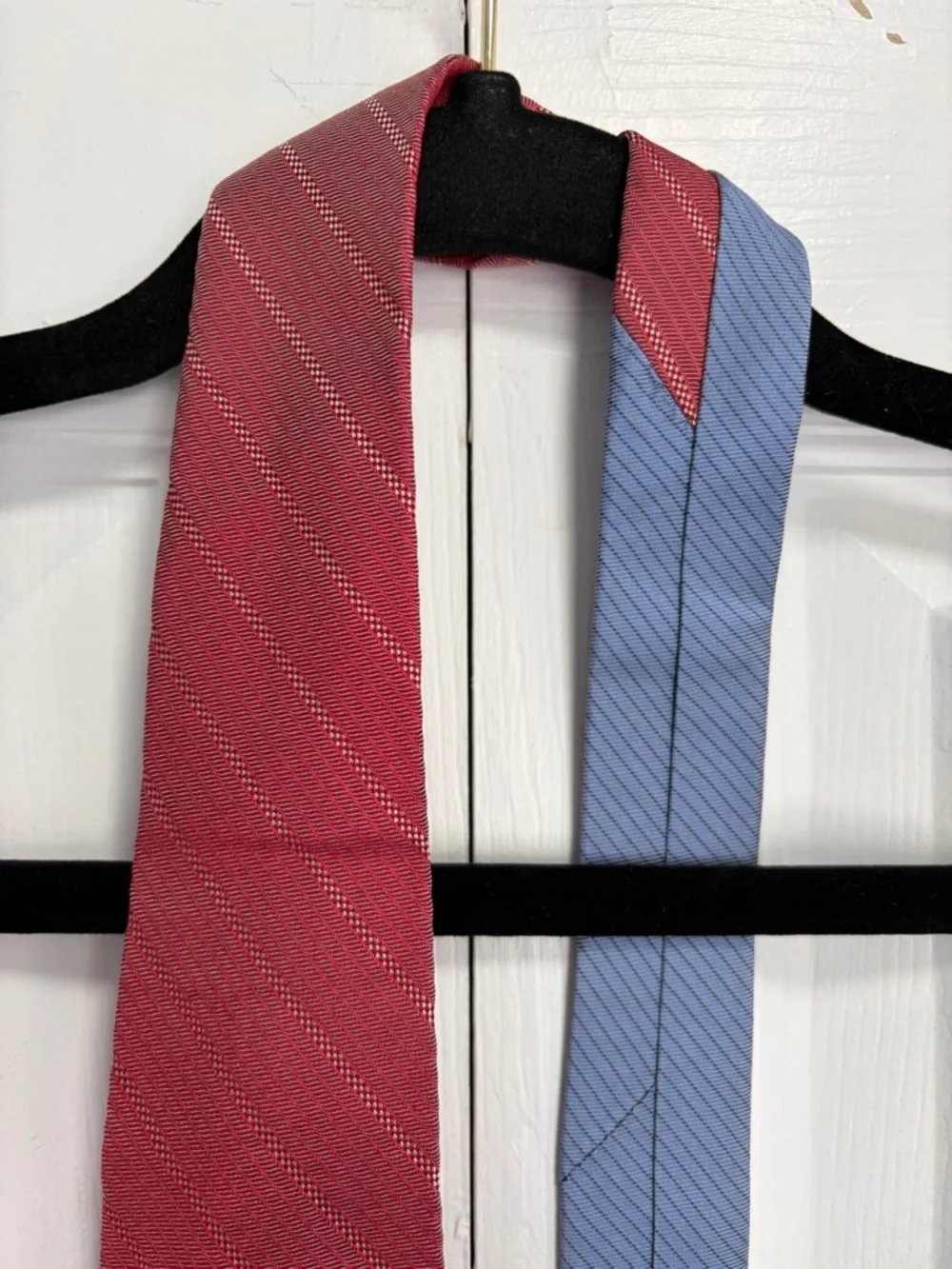 Vintage Tommy Hilfiger silk Red Diagonal Stripe Tie